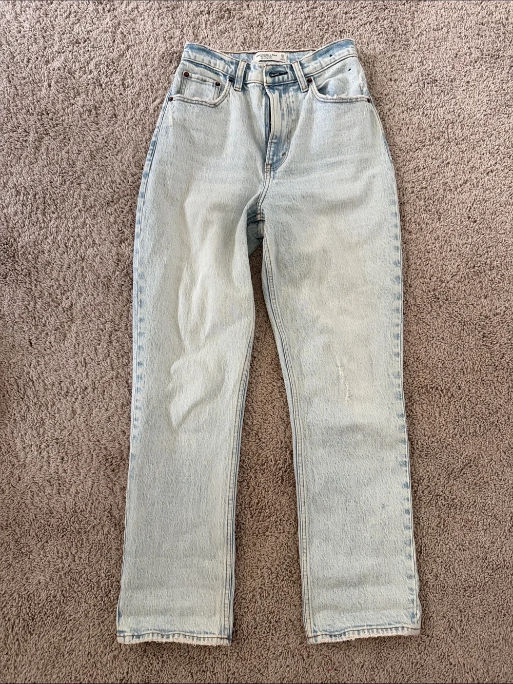 Abercrombie 90s Straight Ultra High Rise Curve Love